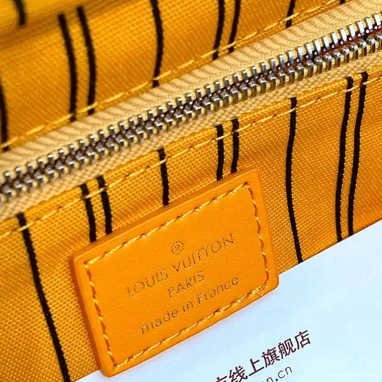 Official Brother Sam 2410YA0130 LV Bags 1025